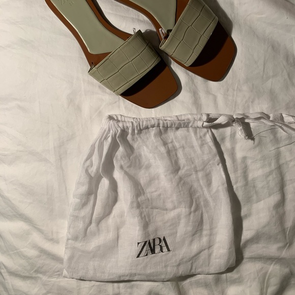 Brand new mint green zara flat sandals - Picture 2 of 6